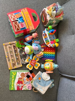 Lote Juguetes Educativos Bebé y Libros