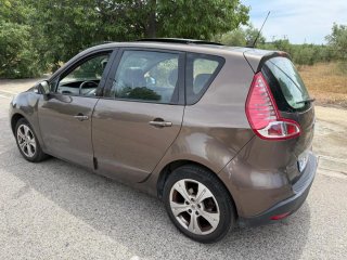 Renault Scenic 2011