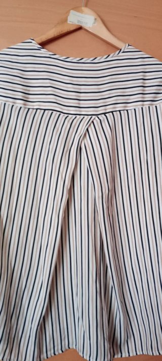 Lote 2 Camisas Stradivarius y Sfera Rayas