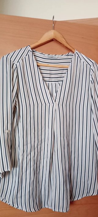 Lote 2 Camisas Stradivarius y Sfera Rayas