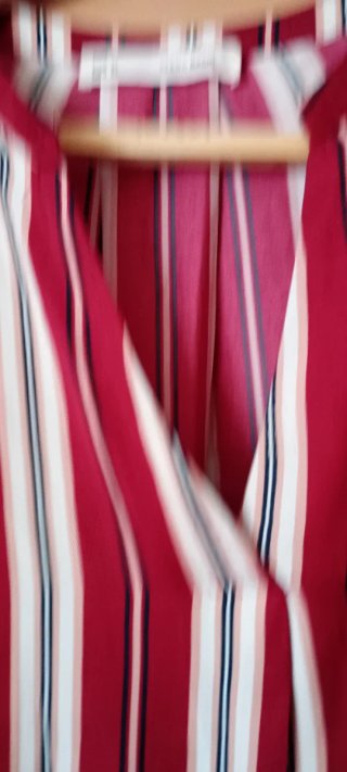 Lote 2 Camisas Stradivarius y Sfera Rayas