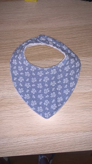 Babero bebé estampado floral