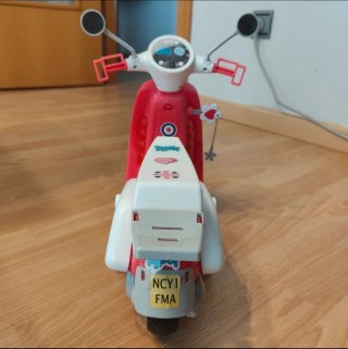Moto Nancy Scooter Roja