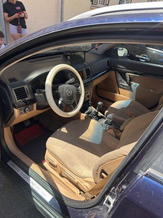 Opel Signum 2003