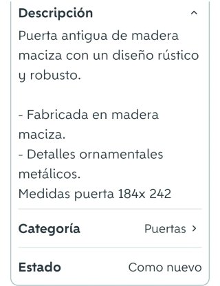 Puerta de madera rústica con herrajes