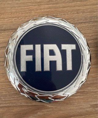 Placa Emblema Fiat [2 unidades por 20€]