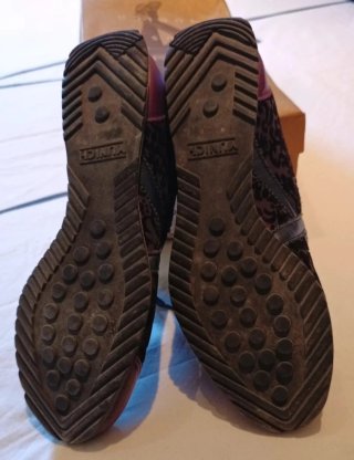 Zapatillas Munich Moradas Talla 40
