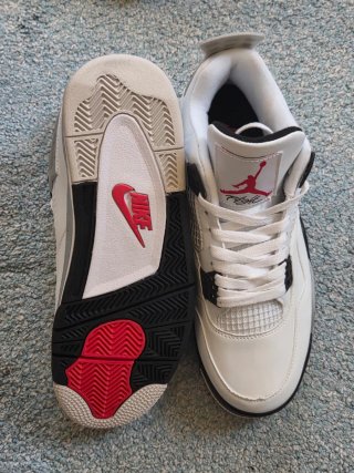 Zapatillas Jordan Air 4 Blancas y Negras