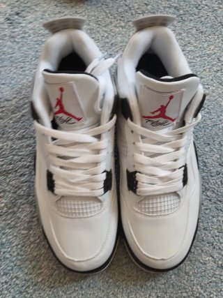 Zapatillas Jordan Air 4 Blancas y Negras