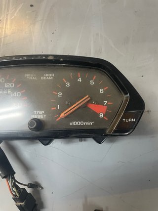 Cuentakilómetros Honda Dominator 650