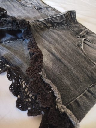 Shorts vaqueros negros y shorts azul marino