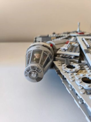 LEGO Star Wars Halcón Milenario( Negociable todo)