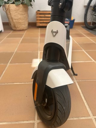 Patinete Eléctrico NIU KQi2 Pro+ casco+mochila.