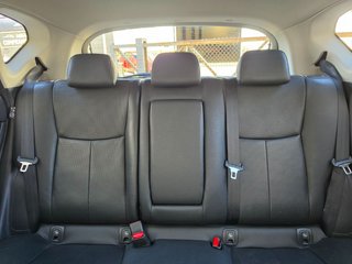 Nissan Pulsar con poco kilometraje.