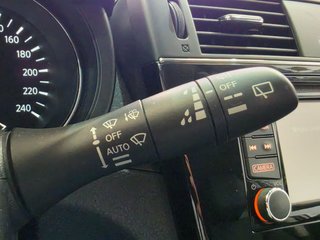 Nissan Pulsar con poco kilometraje.