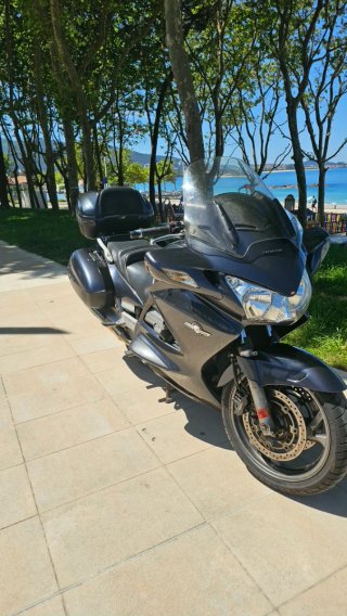 Honda ST1300 Pan European Gris