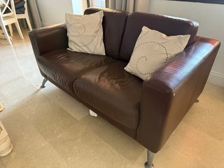 Conjunto Sofás Piel Italiana + Mesa