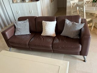 Conjunto Sofás Piel Italiana + Mesa