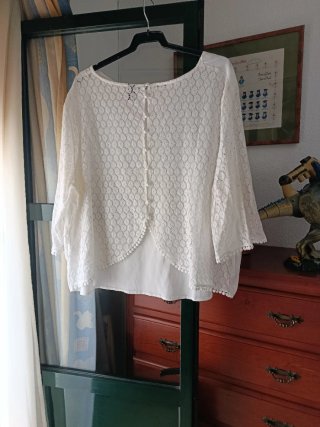 Blusa blanca encaje