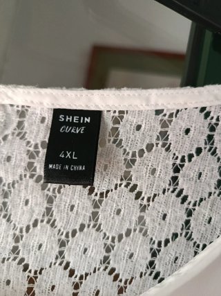 Blusa blanca encaje