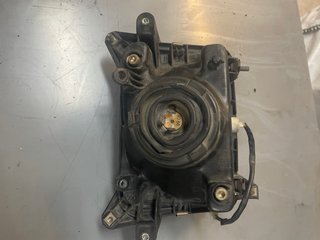 Faro Delantero Dominator 650