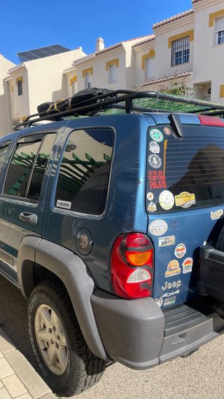 Jeep Cherokee 2003