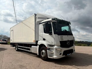 Camion rigido Mercedes Antos 1836 2017
