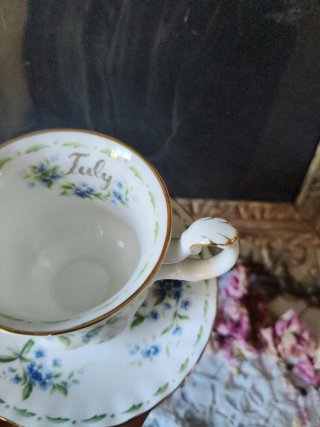 Tazza da caffè Royal Albert July