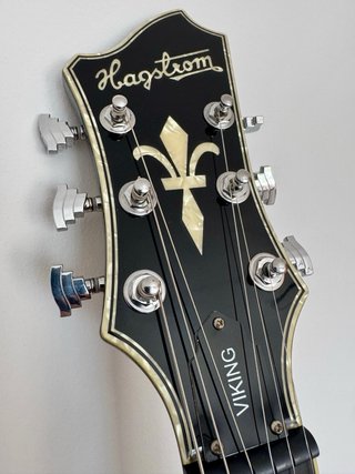 Guitarra eléctrica Hagström Viking Negra