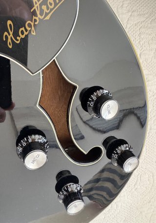 Guitarra eléctrica Hagström Viking Negra