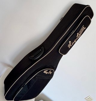 Guitarra eléctrica Hagström Viking Negra
