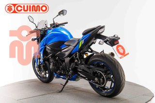 SUZUKI GSX S 750