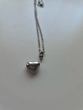 Collar corazón relicario