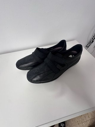 Zapatos negros talla 41 Marca 24hrs