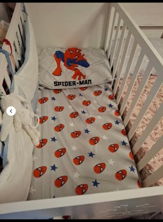 Ropa de cuna infantil con osito y luna