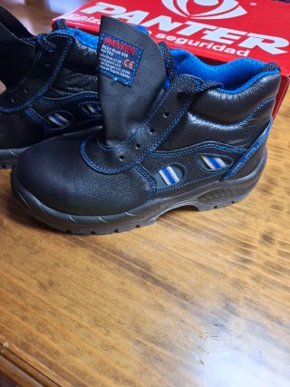Bota de seguridad Panter negra
