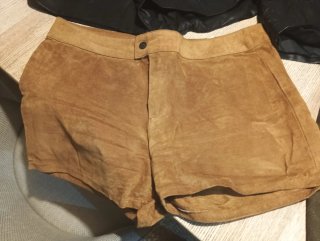 Pack 4 piezas piel : 2 Minifaldas + 2 Shorts