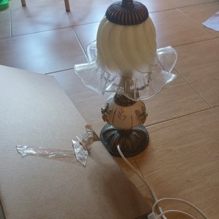 Lámpara de techo y mesillas vintage