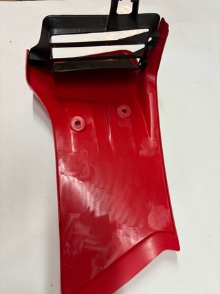 Tapa Lateral Derecha Yamaha 2KF-W2132-00