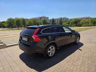 Volvo V60 2015