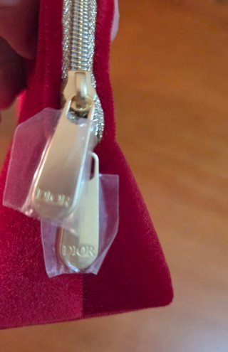 Neceser terciopelo rojo Dior