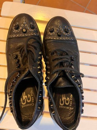 Zapatos Blucher Negros Tachuelas