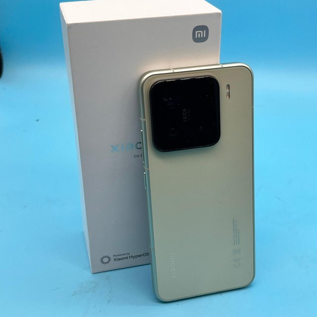 Xiaomi Smartphone cámara pantalla carga rápida