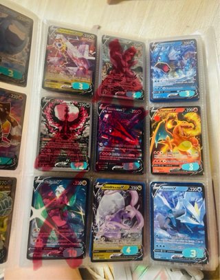 Cartas Pokémon V y VMAX