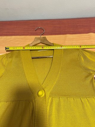 Chaqueta de punto amarilla