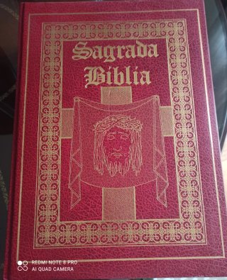 La Sagrada Biblia