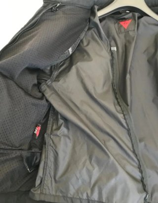 Chaqueta Dainese Airframe Negra