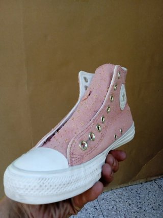 Zapatillas Converse Marrones y Rosas