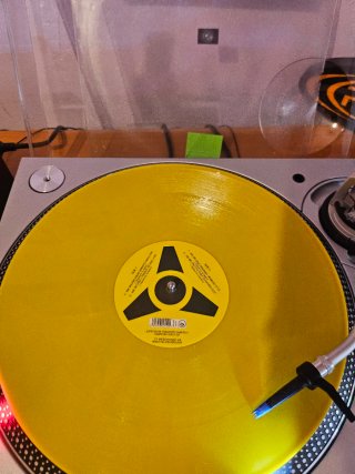 Saint Etien - We Belong (Vinilo Amarillo)