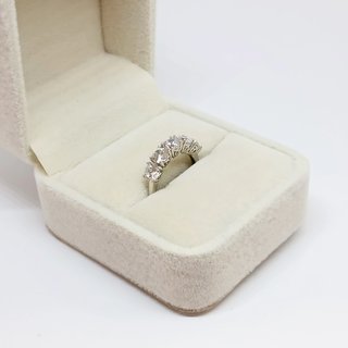 Sortija Oro Blanco 18k 5 Circonitas